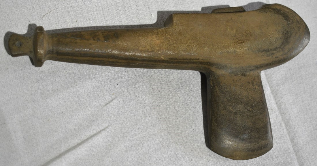 AMERICAN INDIAN CARVED STONE CEREMONIAL AX (1 of 6)