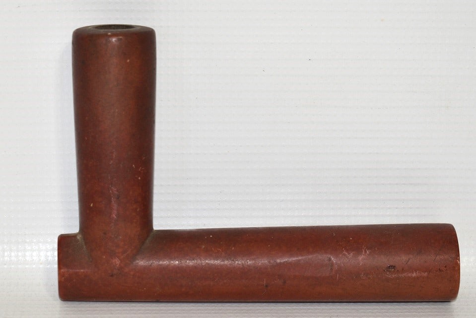 FINE AMERICAN INDIAN CARVED CATLINITE PIPE (1 of 4)