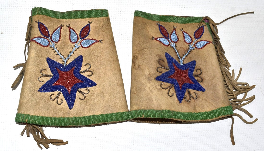 PR. AMERICAN INDIAN BEADED DEERSKIN WRIST CUFFS, 19TH C (1 of 6)