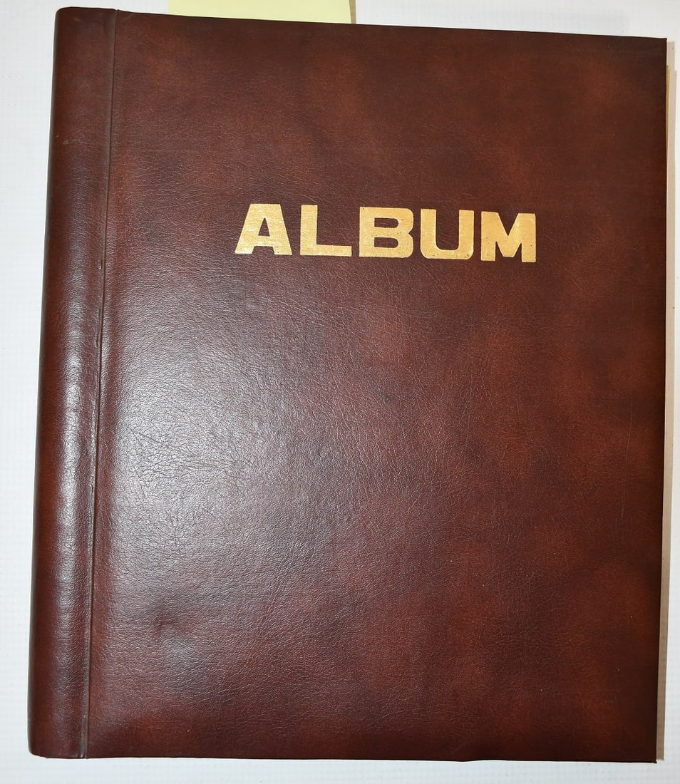 ASST. AUTOGRAPHED BASEBALL MAGAZINE CUTS INCL. MANTLE (1 of 11)