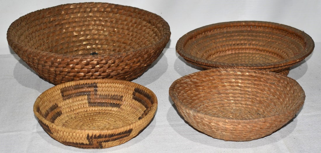 LOT (4) AMERICAN INDIAN RYE GRASS COIL BASKETS, 19TH C. (1 of 10)