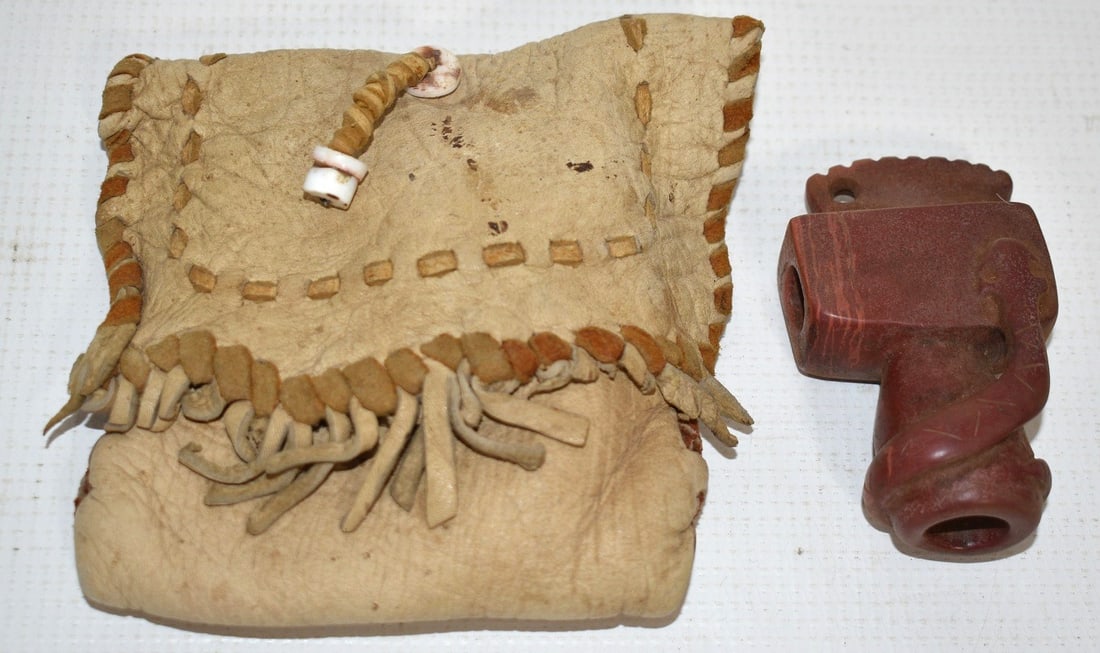 FINE AM. INDIAN CARVED CATLINITE CEREMONIAL SNAKE PIPE (1 of 8)