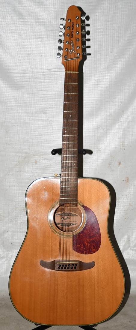 FENDER SANTA MARIA ACOUSTIC GUITAR, SERIAL #521891: FENDER SANTA MARIA ACOUSTIC GUITAR, SERIAL #521891