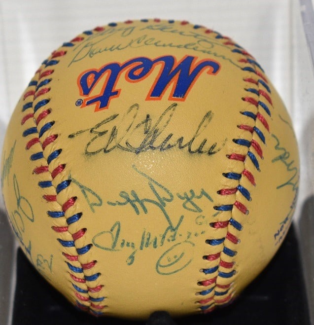 1969 NEW YORK METS AUTOGRAPHED BASEBALL INCL. T. McGRAW (1 of 9)