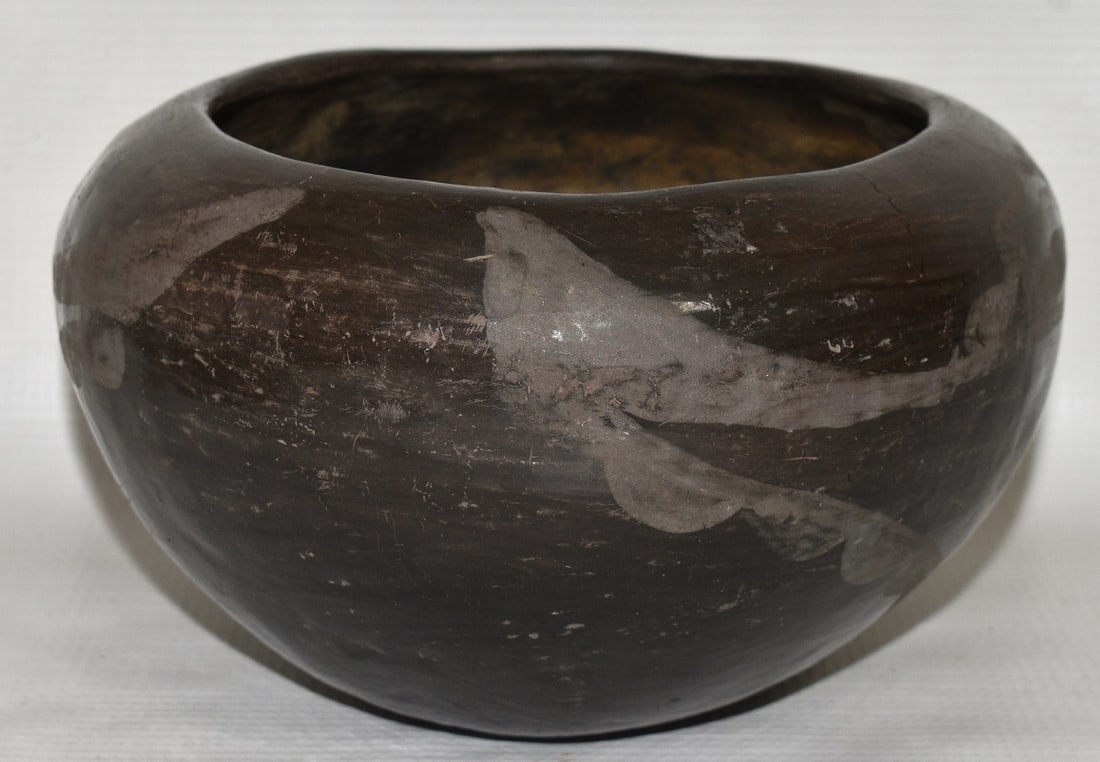 EARLY SANTA CLARA BLACK/BLACK POTTERY BOWL, 19TH C. (1 of 6)