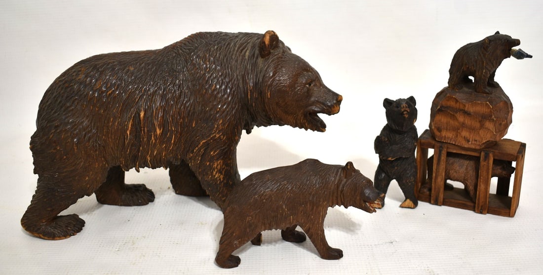 LOT ASSORTED GERMAN BLACK FOREST BEARS, 19TH C. (1 of 9)