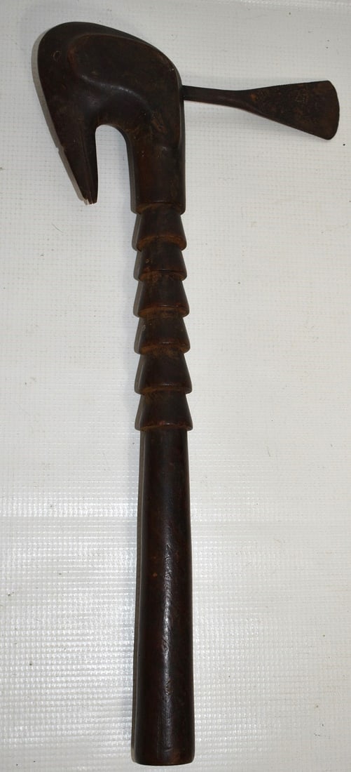 FINE NW COAST CARVED RAVEN (TULUGAAK) FISH CLUB/AX (1 of 6)