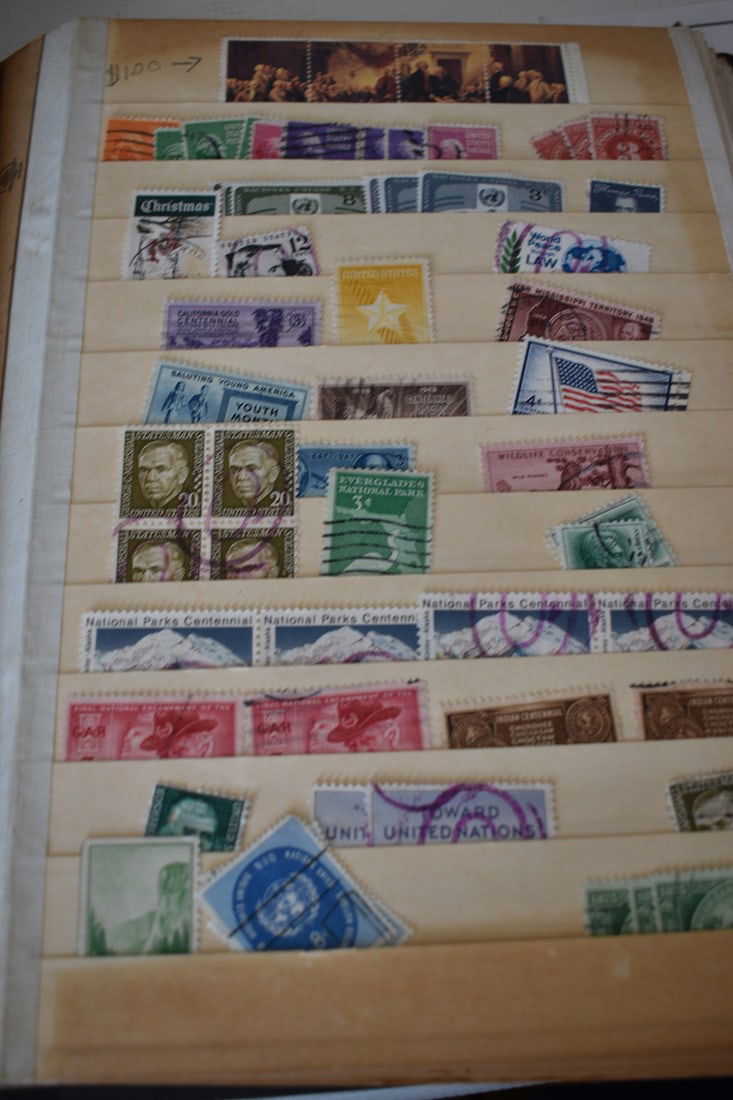 LOT ASSORTED STAMP ALBUMS W/ASSORTED STAMPS, 20TH C. (1 of 14)