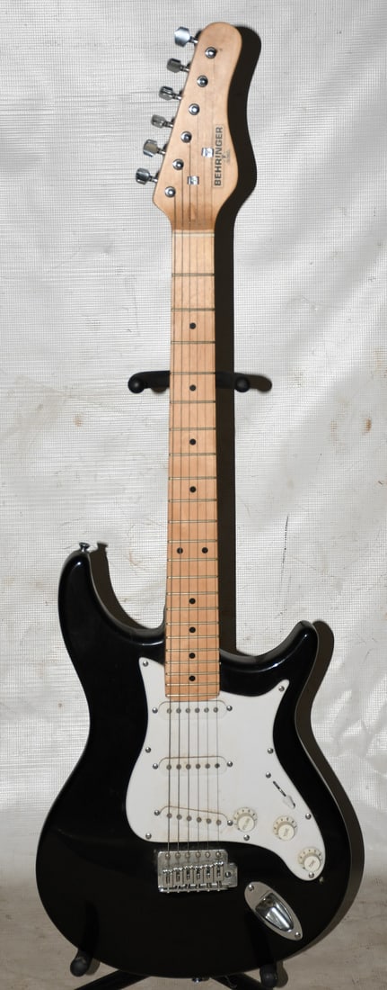 BEHRINGER ELECTRIC SOLID BODY GUITAR, C. 1970 (1 of 9)