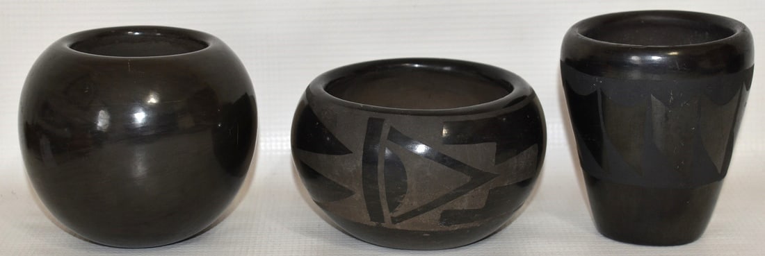 LOT (3) SANTA CLARA BLACK/BLACK  VASE/BOWLS, 19/20TH C. (1 of 15)