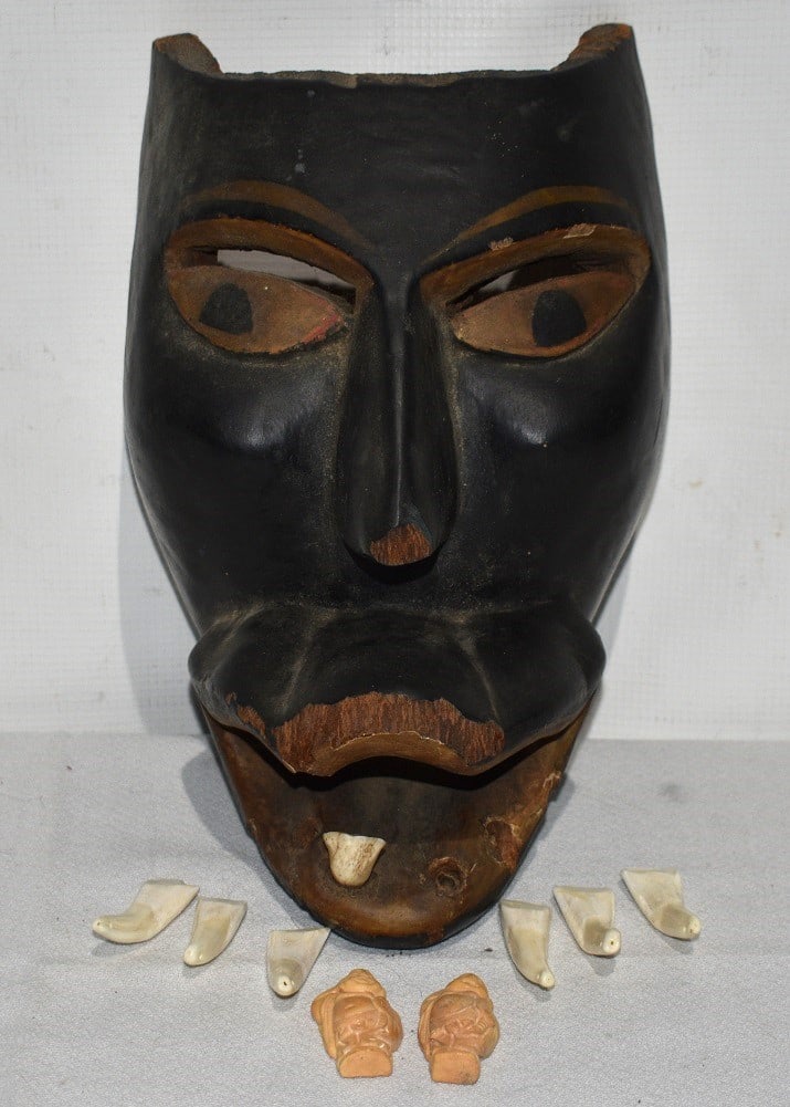 EARLY NORTHWEST COAST TRIBAL MASK, 19TH C., H. 9" (1 of 7)