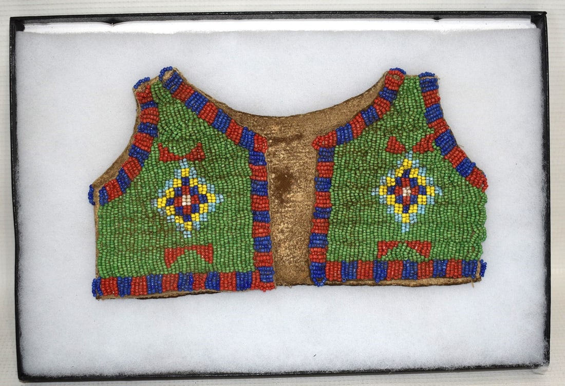 SOUTHWEST AMERICAN INDIAN INFANTS BEADED VEST, 19TH C. (1 of 3)