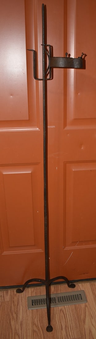 COUNTRY WROUGHT IRON FLOOR BETTY LAMP, 19TH C., H. 59" (1 of 5)