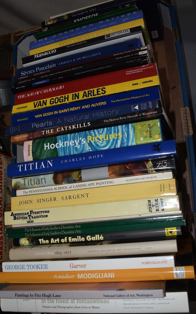 LOT ASSORTED ART REFERENCE BOOKS (1 of 4)