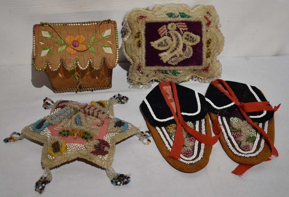 4 INCL. AM. INDIAN TRADING POST/PILLOWS/MOCCASINS/PURSE (1 of 13)