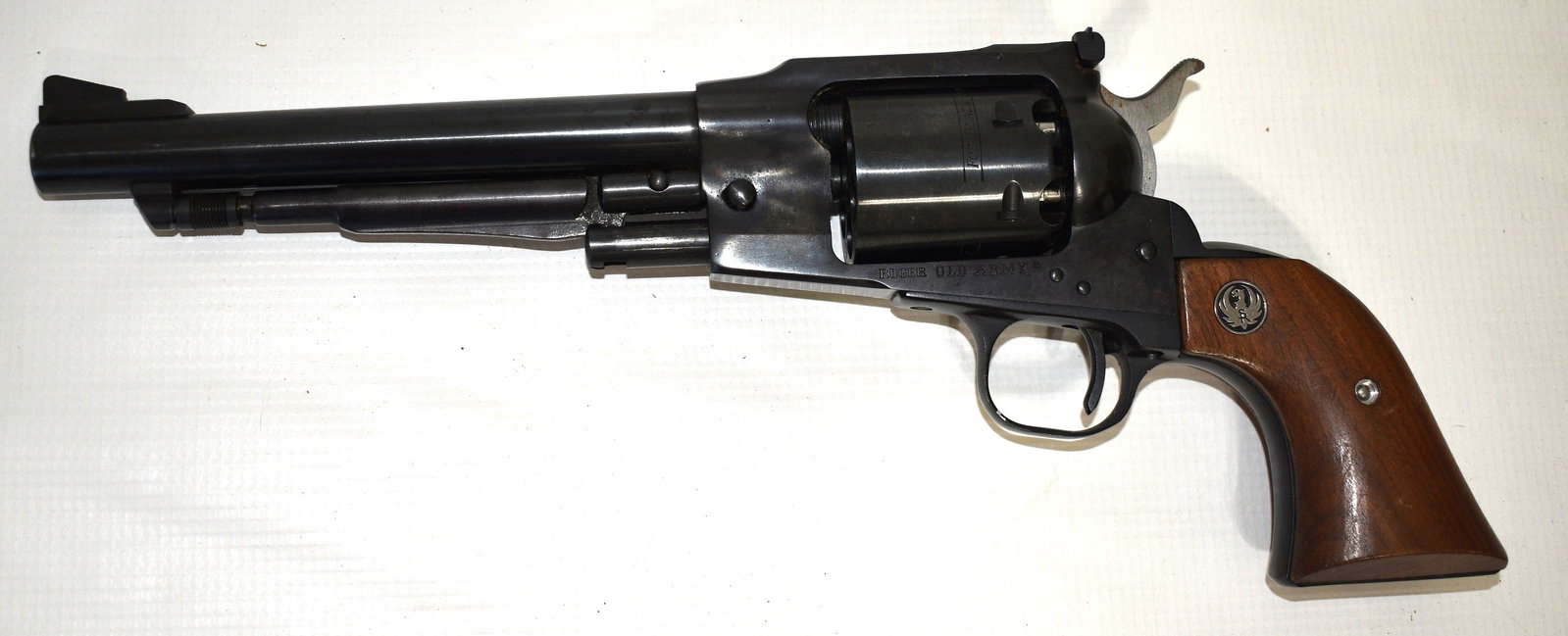 RUGER OLD ARMY PERCUSSION PISTOL (STURM RUGER CONN.): RUGER OLD ARMY PERCUSSION PISTOL (STURM RUGER CONN.) 45 CAL., 20TH C., L. 14", SER. #145-57768