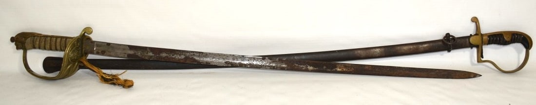 (2) IMPERIAL GERMAN ARMY/NAVY DRESS SWORDS, 19/20TH C.: LOT (2) IMPERIAL GERMAN ARMY/NAVY DRESS SWORDS, 19/20TH C., L. 40"