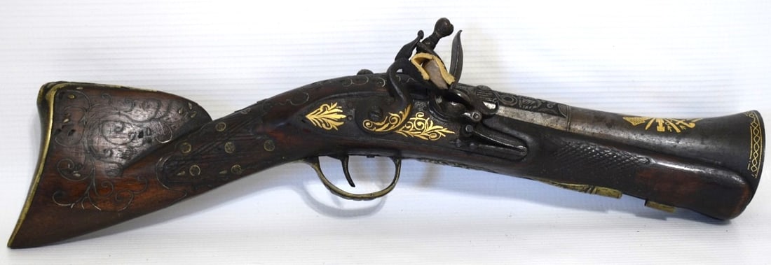 RARE OTTOMAN EMPIRE GOLD INLAID/ENGRAVED BLUNDERBUSS, 17TH C.: RARE OTTOMAN EMPIRE GOLD INLAID/ENGRAVED BLUNDERBUSS, 17TH C., L. 15"