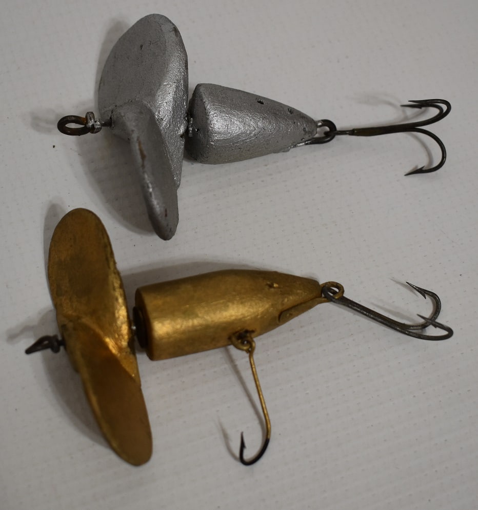 2 FRANK BROWN PROPELLER BAIT FISHING LURE, C. 1910/15: LOT (2) FRANK BROWN PROPELLER BAIT FISHING LURE, C. 1910/15, L. 2 3/4"
