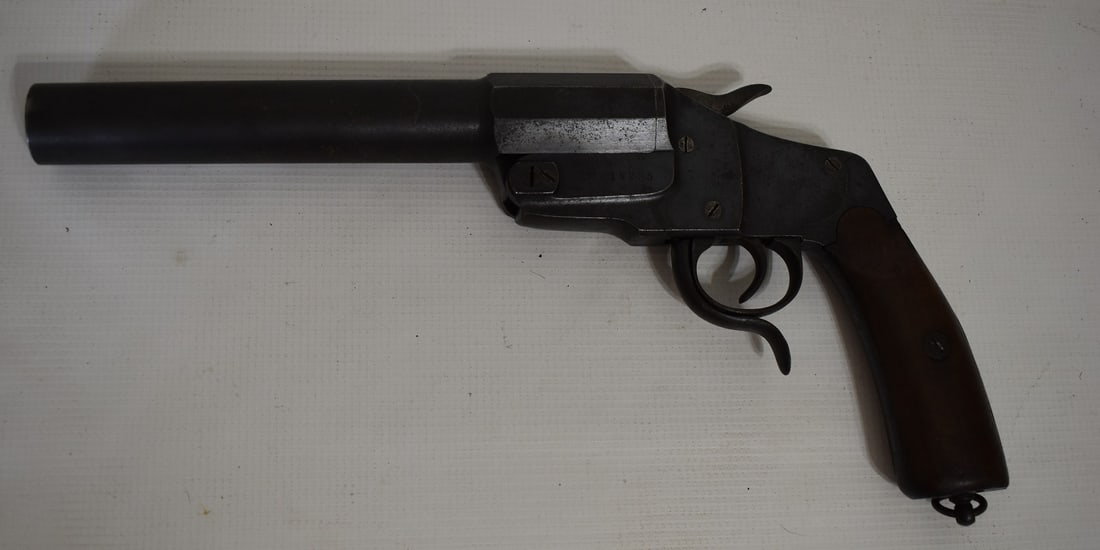 BELGIUM G & CO. FLARE GUN, C. 1940, SER. #18235, L. 14": BELGIUM G & CO. FLARE GUN, C. 1940, SER. #18235, L. 14"