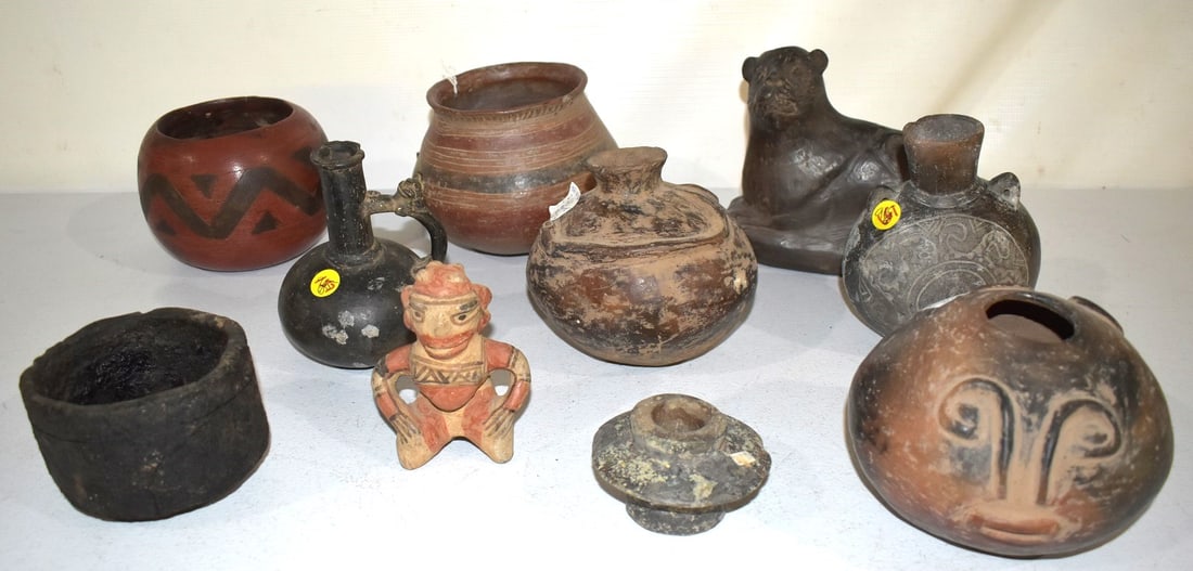 LOT ASSORTED MEZZO-AMERICAN POTTERY INCL. FIGURAL/POTS (1 of 10)