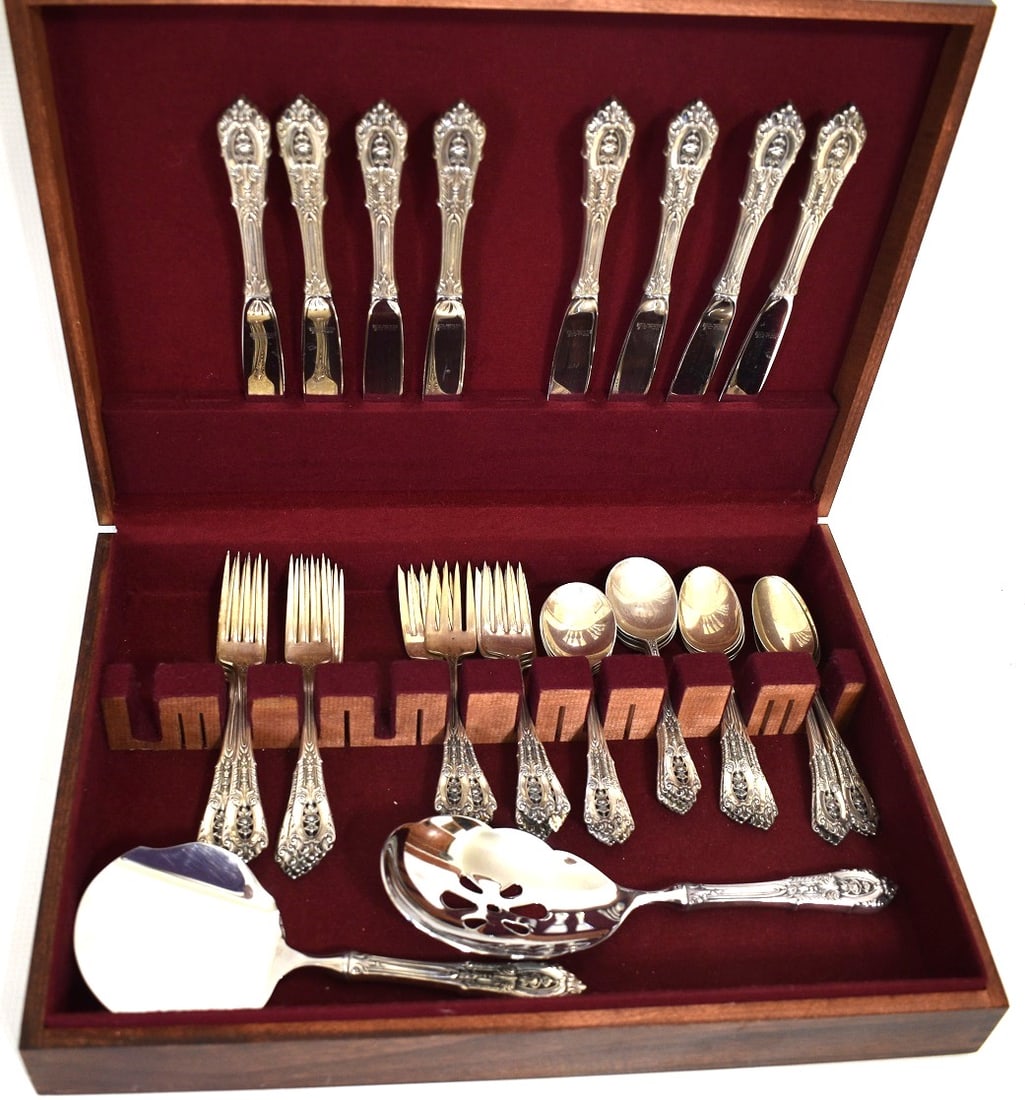 SERVICE FOR 8 WALLACE STERLING ROSE POINT FLATWARE SET (1 of 9)