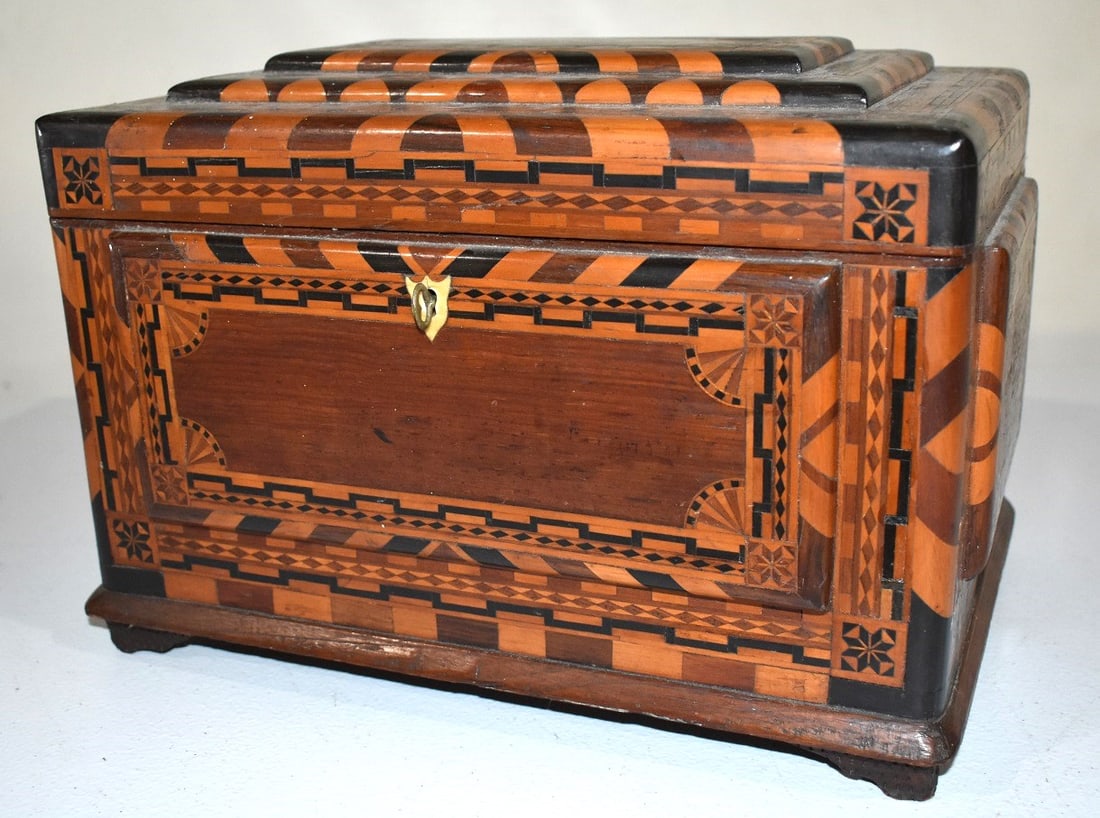 RARE PRISONER INLAID DRESSER BOX, 19TH C. (1 of 9)
