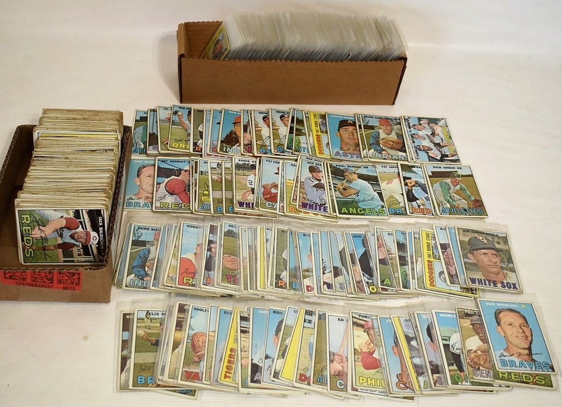 SLEEVE 1967 TOPPS BASEBALL CARDS NUMBERS 1-608 (PARTIAL SET) (1 of 7)