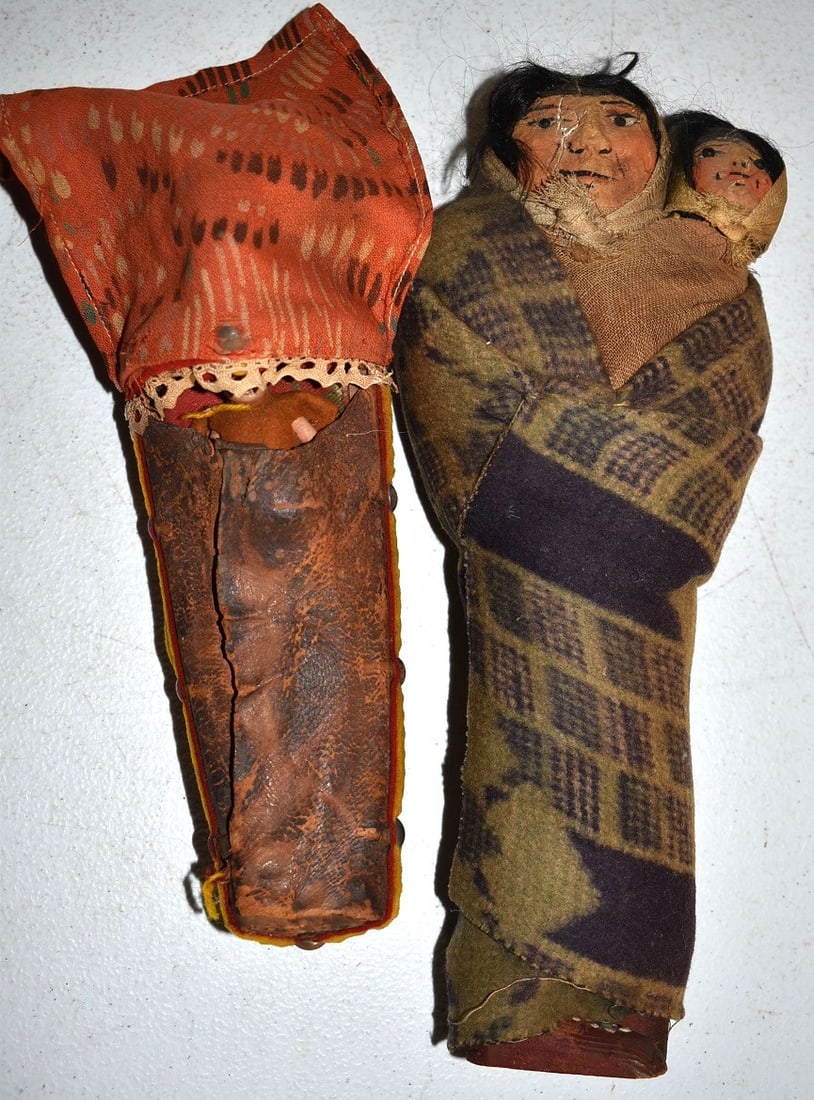 LOT (2) SKOOKUM INDIAN DOLLS, 19TH C. (1 of 9)
