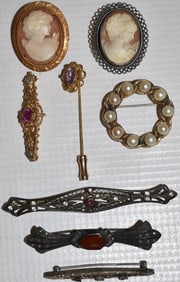 LOT ASSORTED BAR PINS/CAMEOS, 19/20TH C.