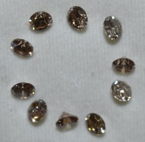 LOT (10) SOLITAIRE LOOSE CHAMPAGNE DIAMONDS