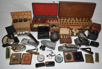 LOT ASSORTED GOLD WEIGHTS, POSTAGE SCALES & STAPLERS
