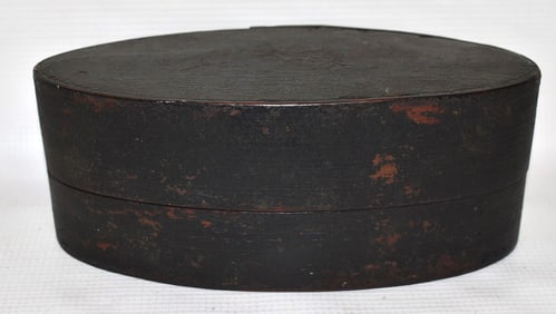 EARLY PANTRY BOX, 19TH C., H. 3" W. 8" D. 3 1/2"