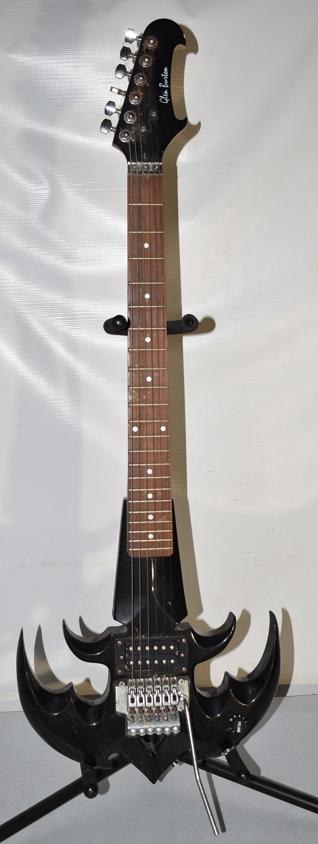 GLEN BURTON ELECTRIC GUITAR, C. 1980/90 (1 of 8)