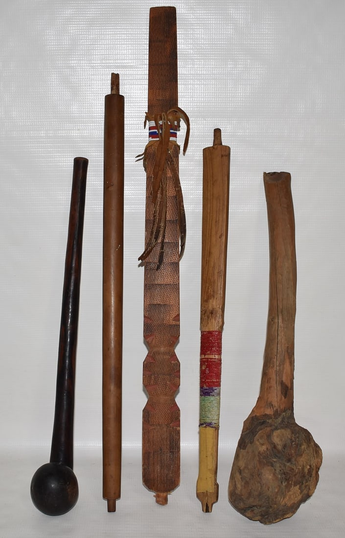 5 AMERICAN INDIAN WAR CLUBS & TOMAHAWK HANDLES, 20TH C. (1 of 10)