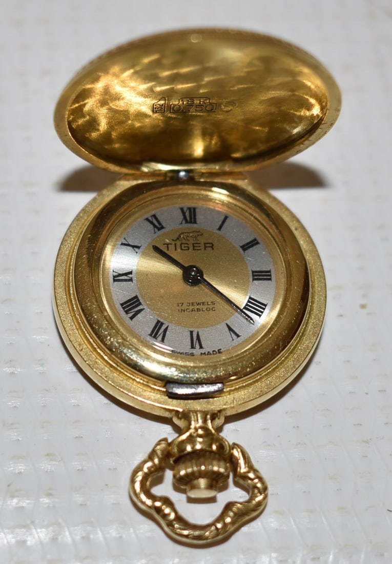 SWISS 18KT YW. GOLD LADIES PENDANT "TIGER" 17J INCABLOC (1 of 7)