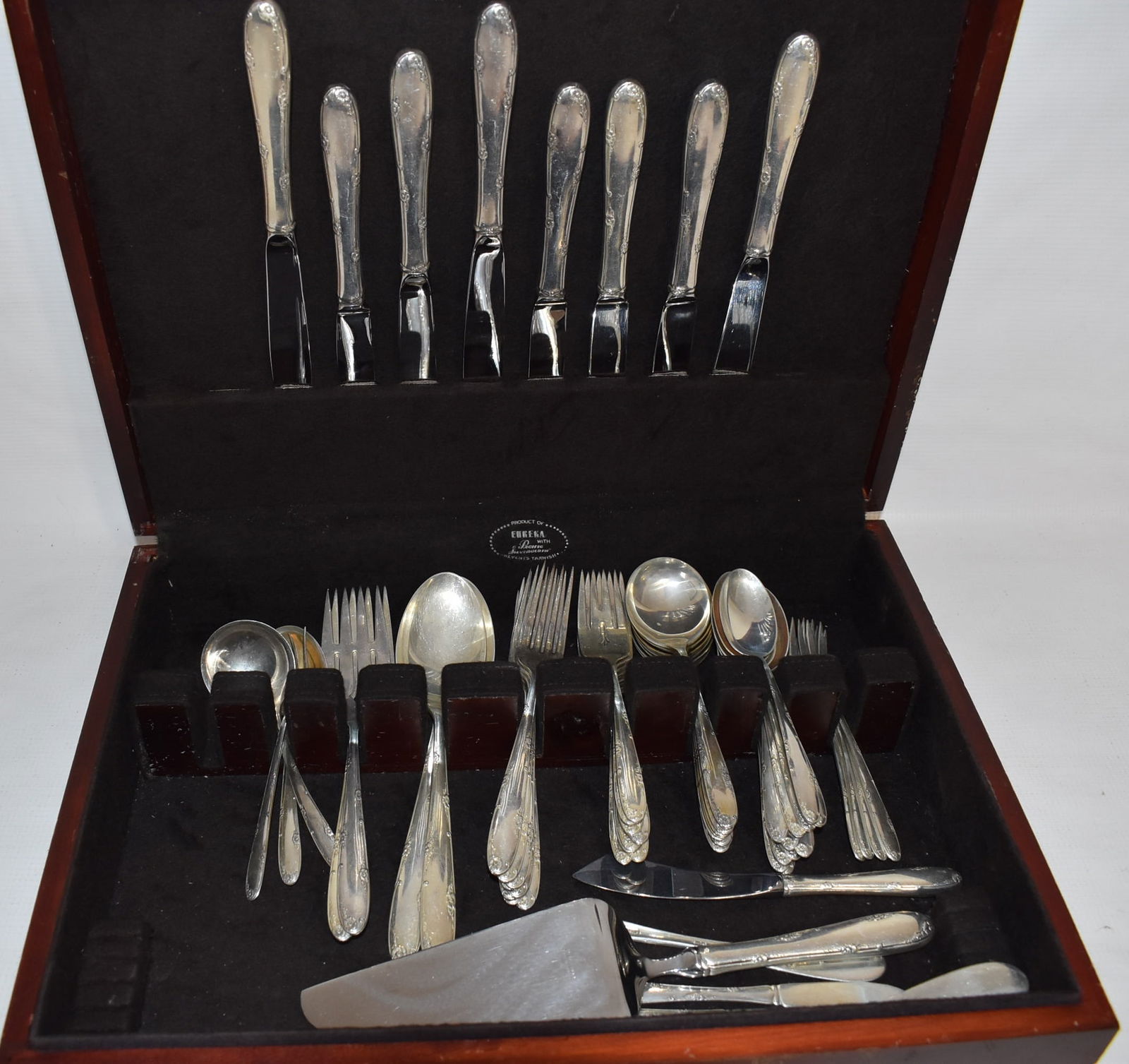 TOWLE STERLING FLATWARE SERVICE FOR 8 MADEIRA PATTERN (1 of 9)