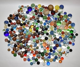 BOX LOT ASSORTED MARBLES, 19/20TH C.