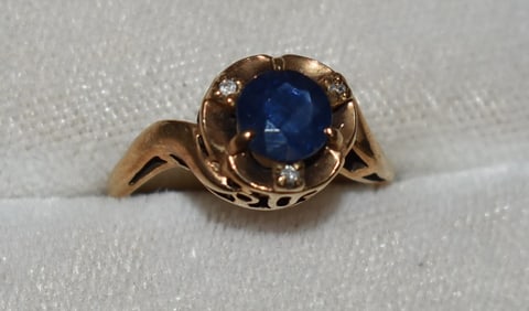 ART DECO 14KT YW. GOLD/SAPPHIRE/DIAMOND COCKTAIL RING