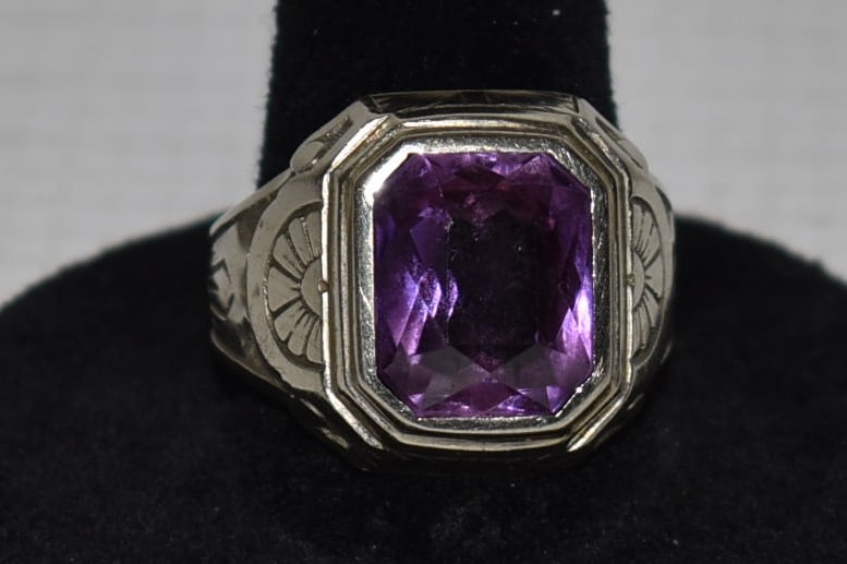 14KT WHITE GOLD/AMETHYST RING SIGNED S.J. & CO. (1 of 7)