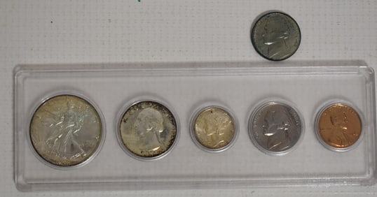 SET 1942 UNC. HALF DOLLAR/QUARTER/DIME/NICKEL/PENNY