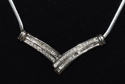 ART DECO 10KT WH. GOLD/DIAM. NECKLACE, 20TH C., 3.4 DWT
