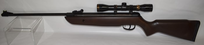 BENJAMIN LEGACY 1000 MODEL B1K77 PUMP PELLET RIFLE