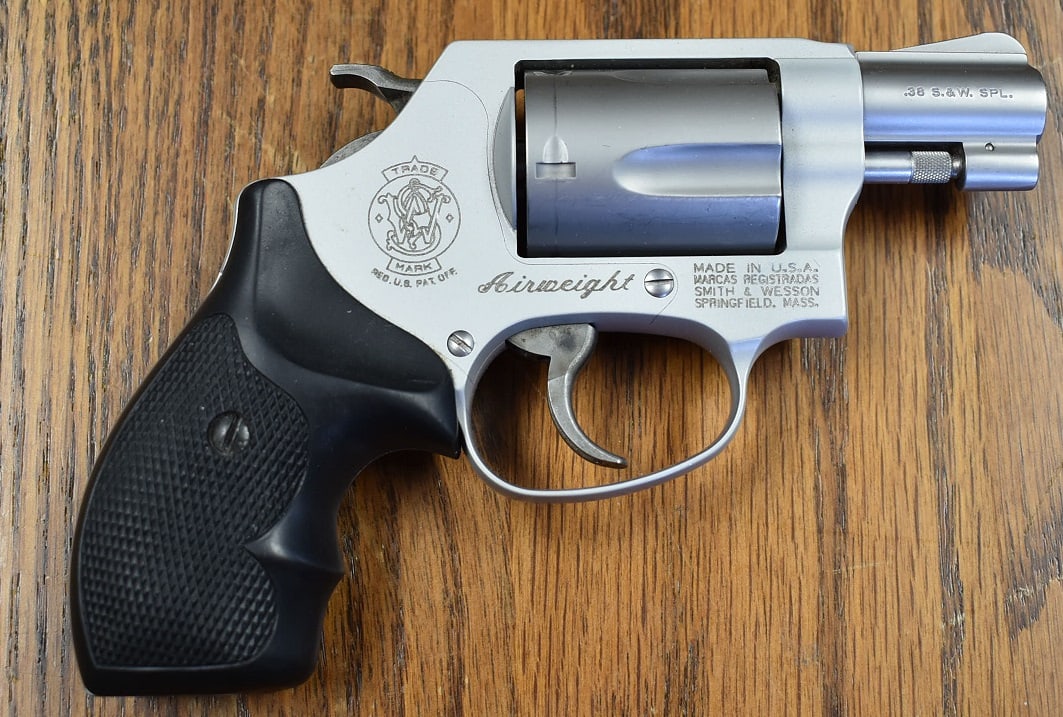 SMITH & WESSON 637 .38 CAL SPEC. REVOLVER SER. #CBT2470: SMITH & WESSON 637 .38 CAL. SPECIAL REVOLVER, SER. #CBT2470 **NICS CHECK REQUIRED**