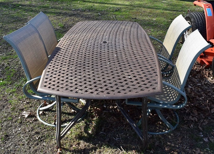 SET (5) ALUMINUM PATIO SET, TABLE H. 26" L. 83" W. 41" (1 of 6)
