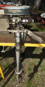 VINTAGE EVINRUDE BOAT MOTOR, C. 1930/40