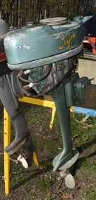 VINTAGE ELGIN BOAT MOTOR, C. 1930/40