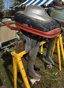 VINTAGE MONTGOMERY WARD BOAT MOTOR, C. 1930/40
