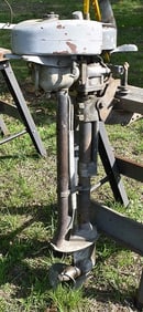 VINTAGE MUNCIE BOAT MOTOR, C. 1930/40