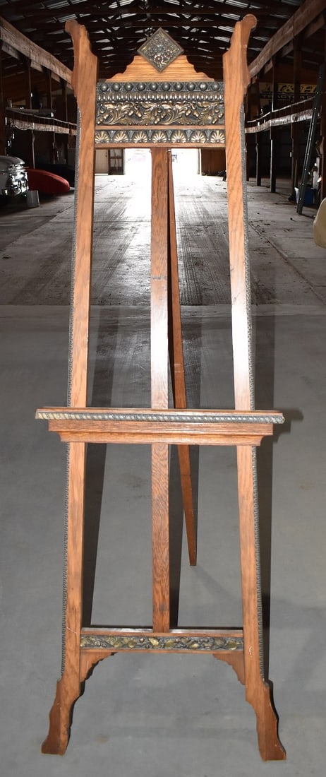 VICTORIAN CHESTNUT EASEL, 19/20TH C.: VICTORIAN CHESTNUT EASEL, 19/20TH C., H. 64" W. 21"